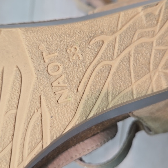 Naot Women Fiona Leather Wedge Sandals Open Toe Shoes Sz 38/7 - Picture 10 of 11